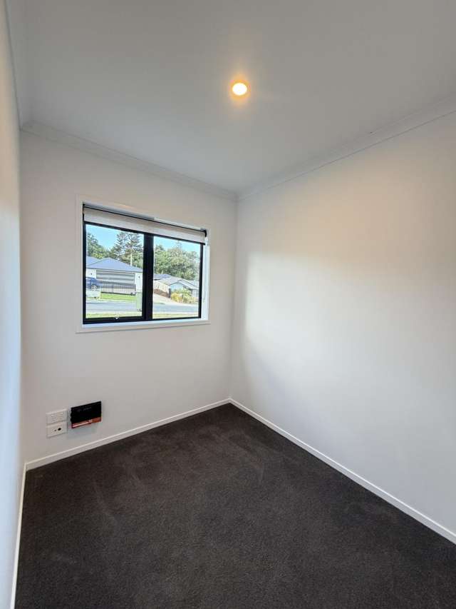 8 Royal St Anne's Drive Te Kamo_4