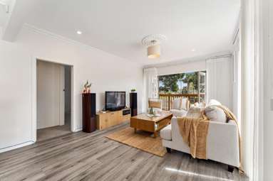 871 Whangaparaoa Road_3