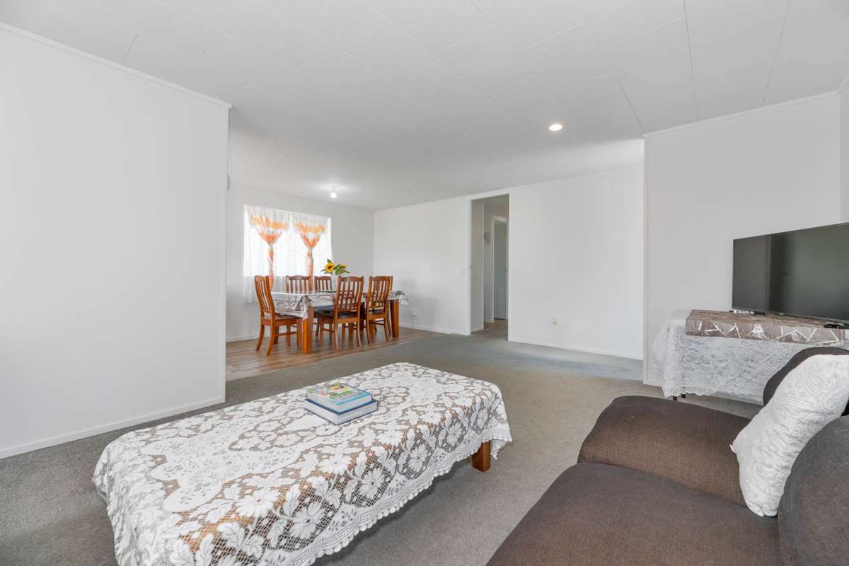 2/21 Lancaster Road_5