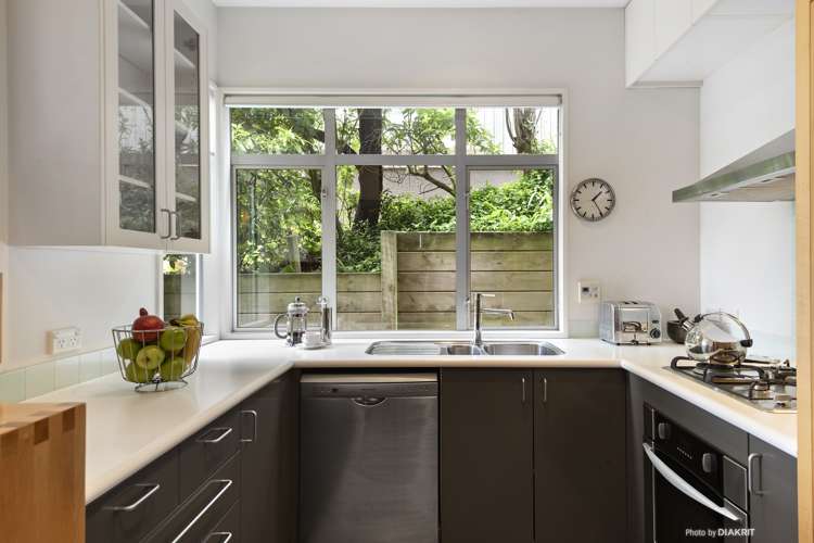 94a Onslow Road Khandallah_7