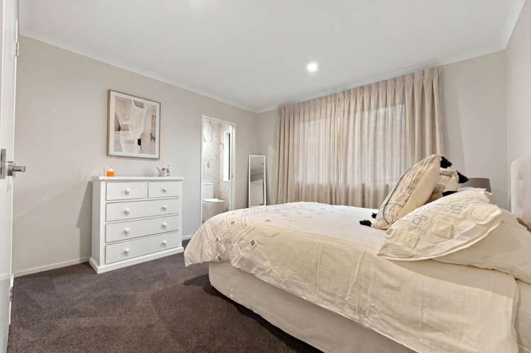 36 Koropa Road Flat Bush_18