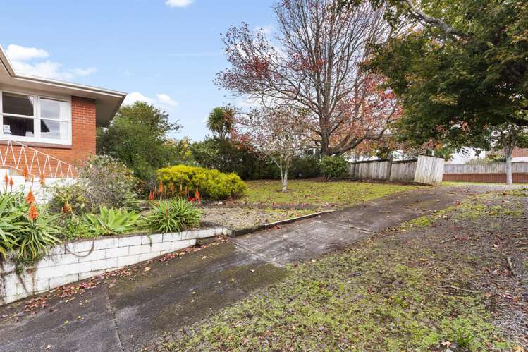 11 Portadown Avenue Pakuranga Heights_17