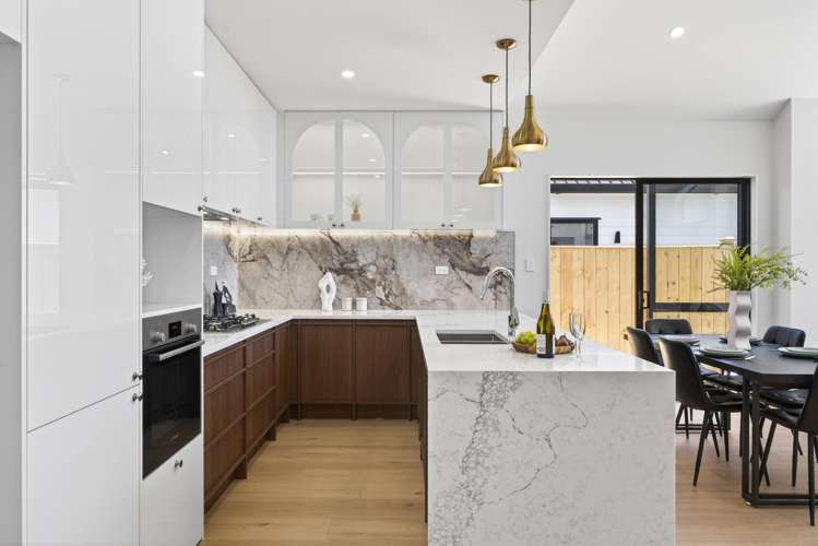 10 Tuwai Crescent Opaheke_11