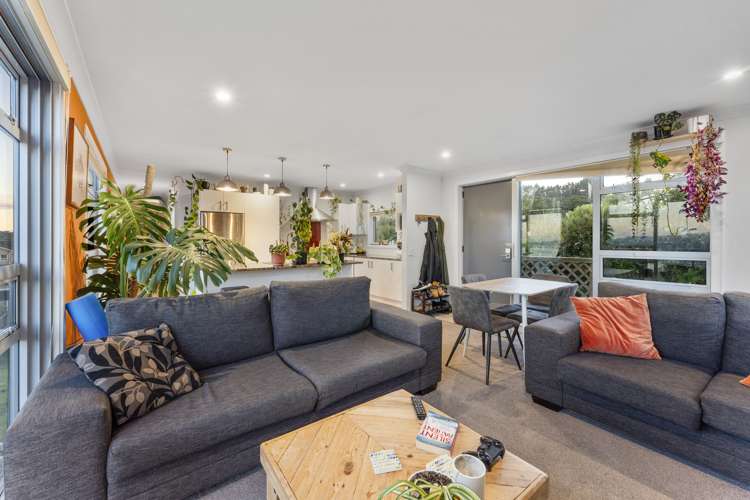 22 Arahiwi Grove Tirohanga_6