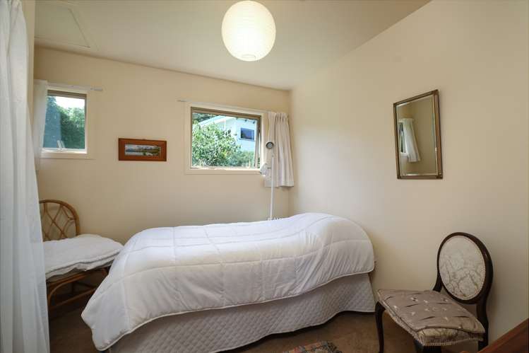 5 Waikana Street Broad Bay_9