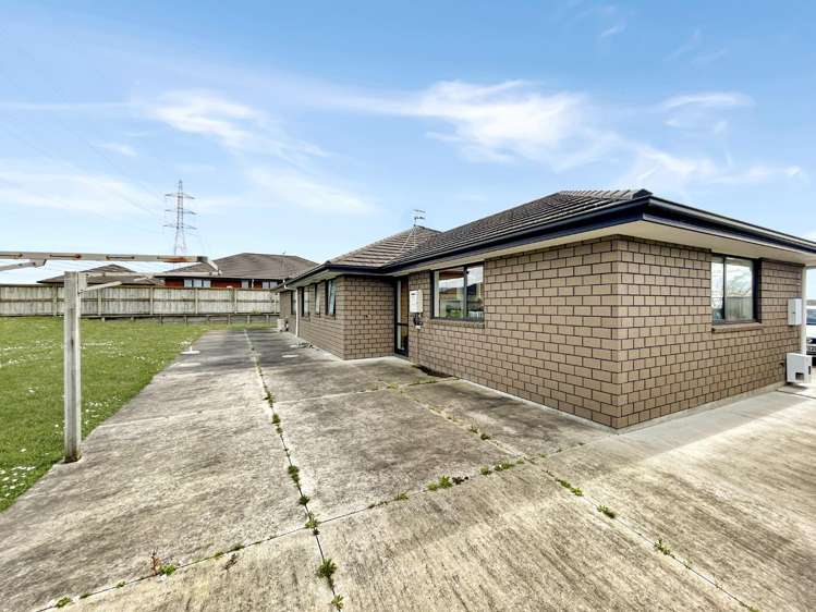 19 Gibraltar Way 10930_12