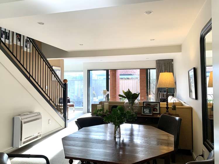 1/56 Hewitts Road Merivale_6