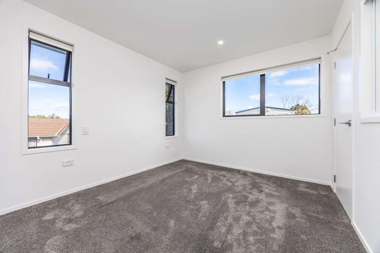 11/10 Fathom Place Te Atatu Peninsula_11