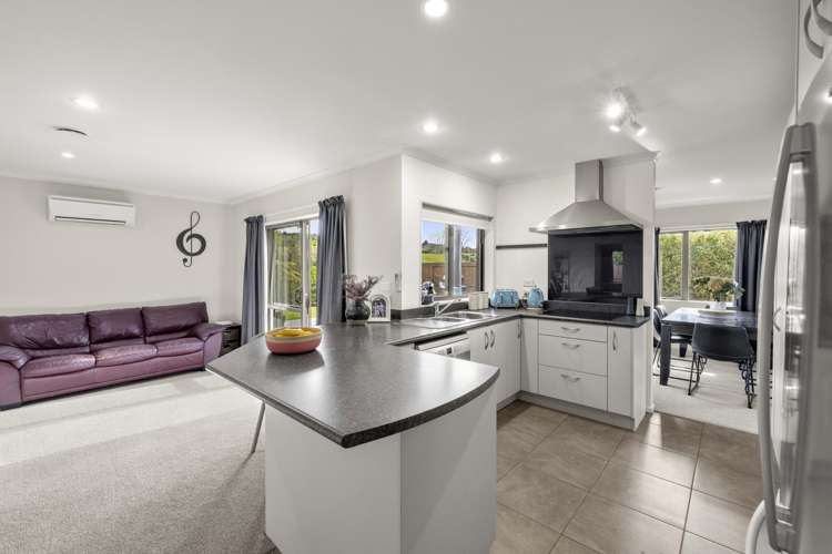 44 Falcon Drive Welcome Bay_12