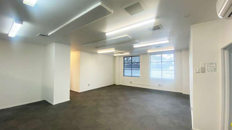 Suite 4/117 Willow Street Tauranga Central_2