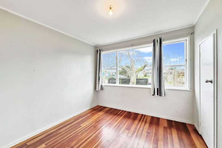 16 Harrow Place Manurewa_6