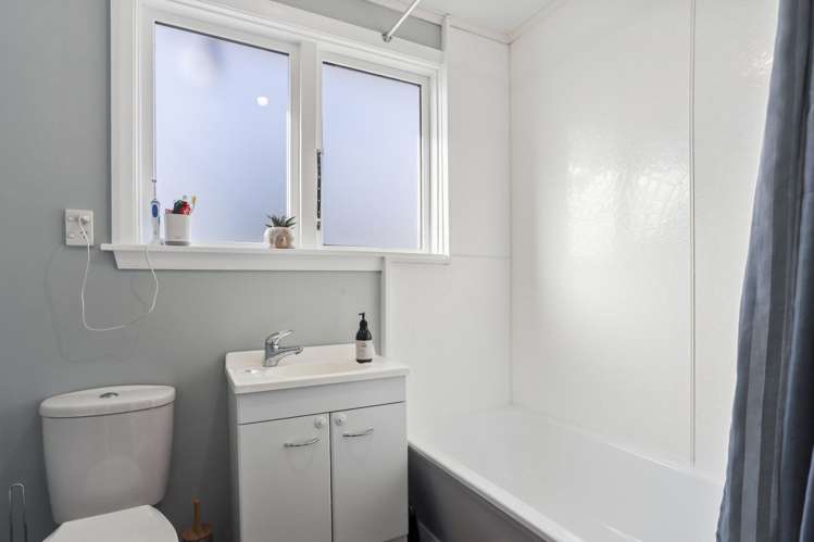 26 Bateman Avenue Bryndwr_13