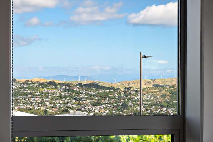 88 Cedarwood Street Woodridge_18