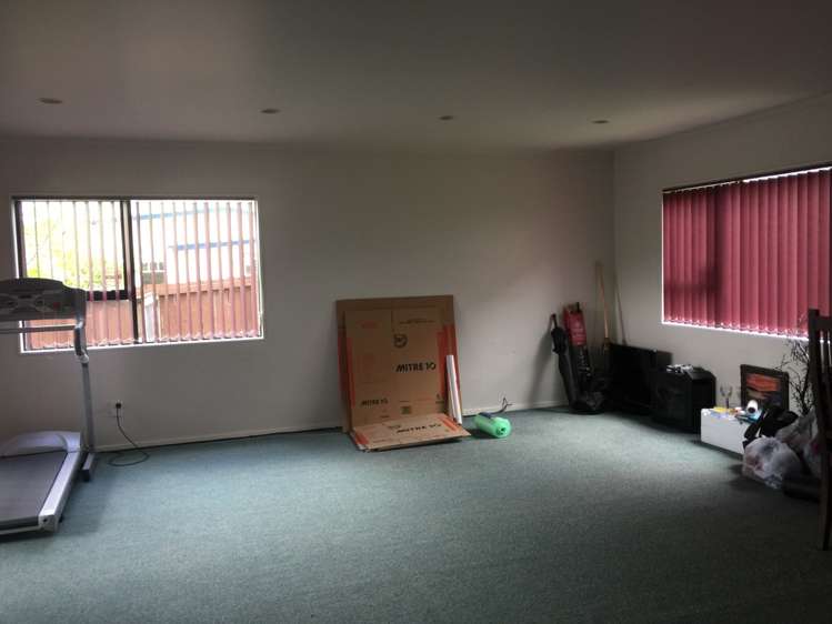 2/2 Bowers Road Glen Eden_2