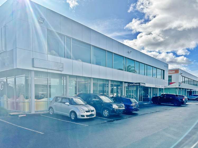 C3/2729 William Pickering Drive Rosedale North Shore City Commercial Property For Sale