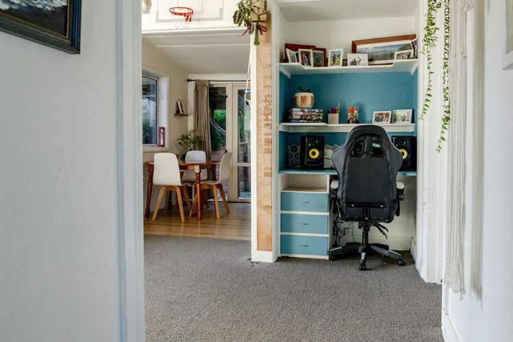 150 Stafford Street Hokitika_8