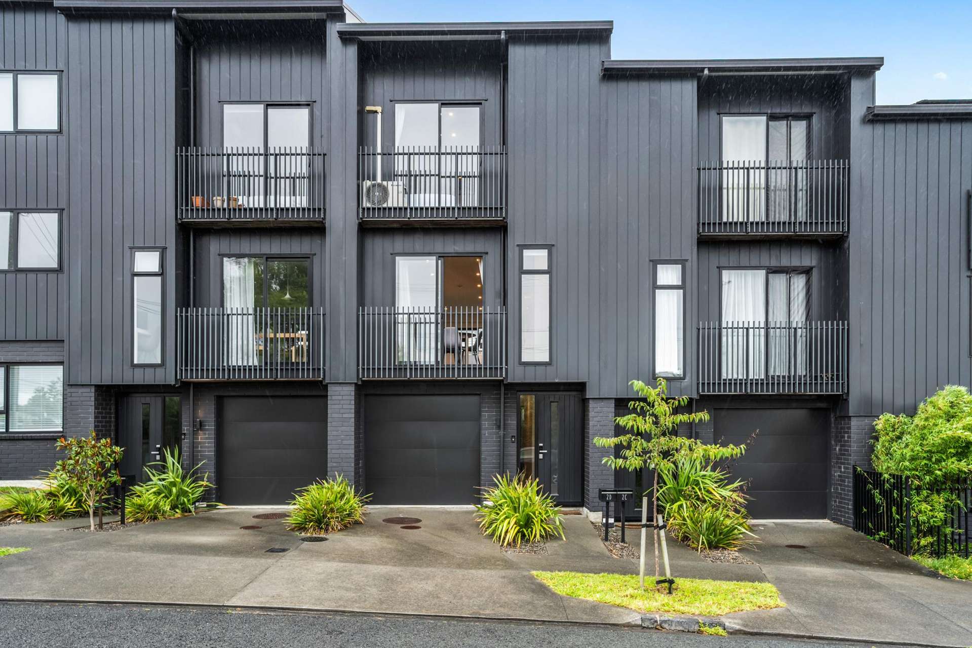 2D Grant Street Mount Albert_0