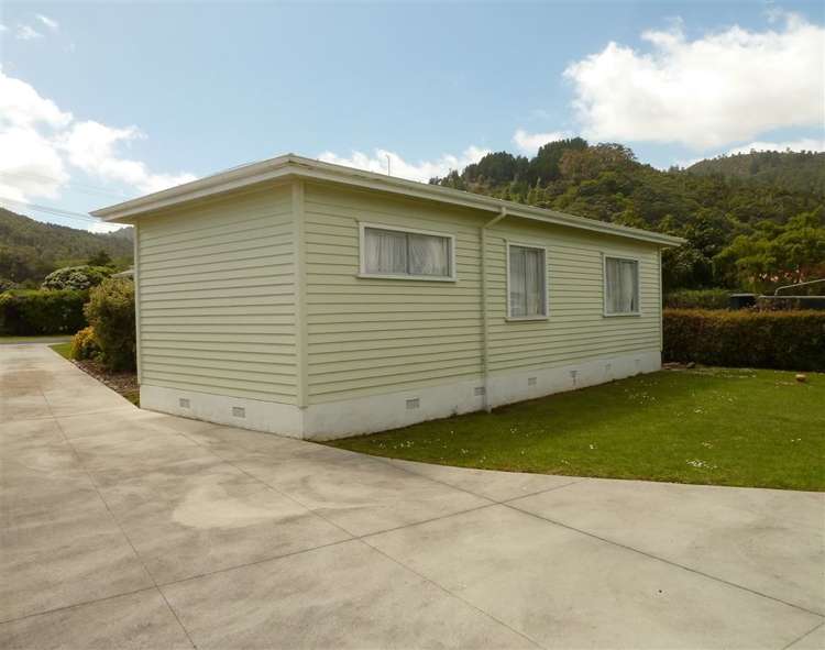 21 West Crescent Te Puru_22