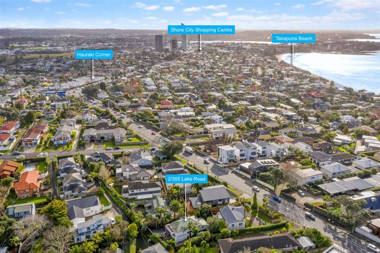 2/305 Lake Road Hauraki_18