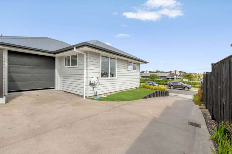 8 Seventh View Avenue Beachlands_12