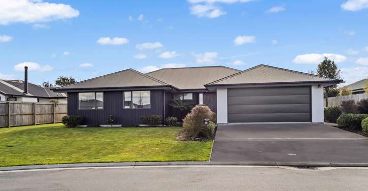 18 Lewis Crescent_0