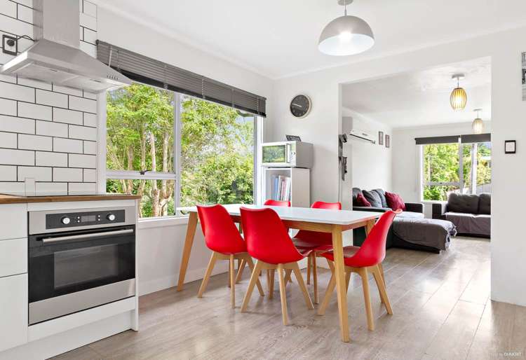 38 Sylvan Crescent Te Atatu South_14