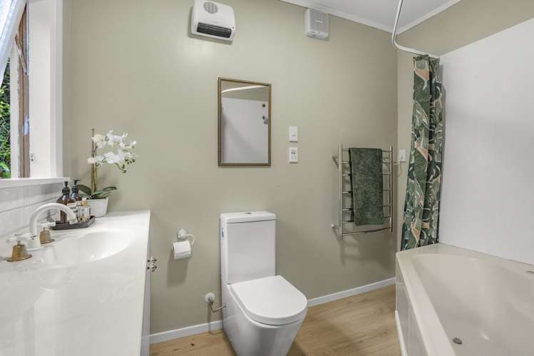 49 Rona Street Eastbourne_17