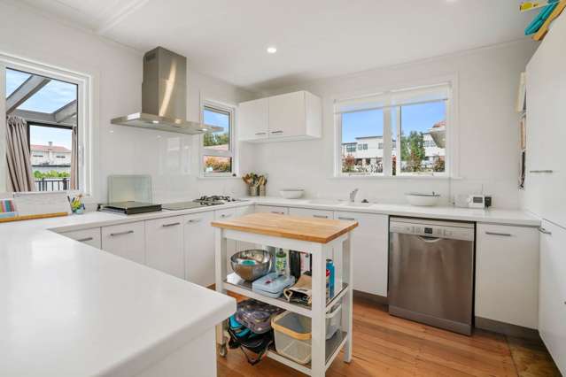 13 Peachgrove Road Te Atatu Peninsula_3