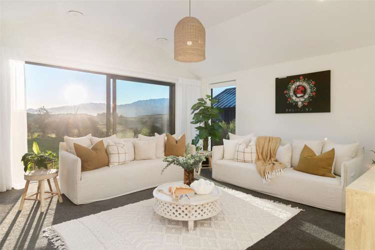 11 Torridon Court Jacks Point_3