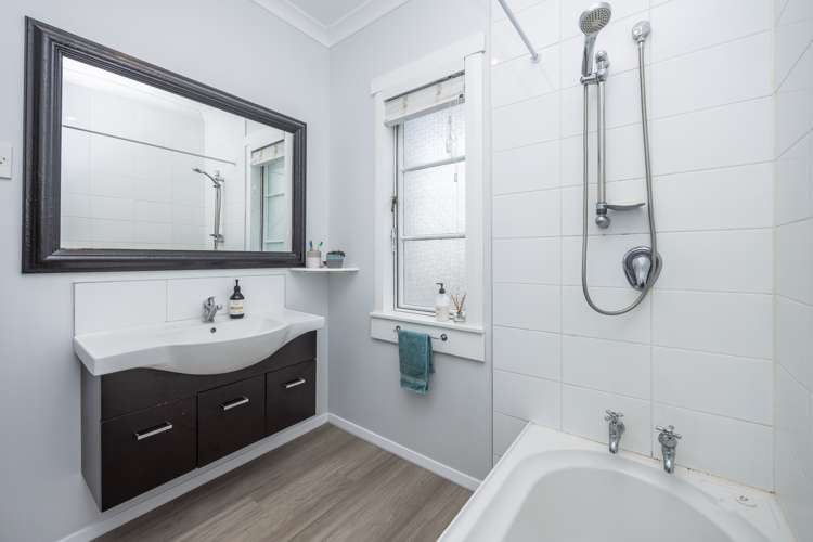 1079 Bank Street Te Awamutu_12