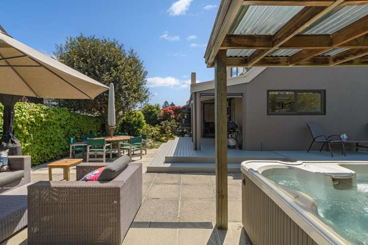 10 Benjamin Place Matua_12