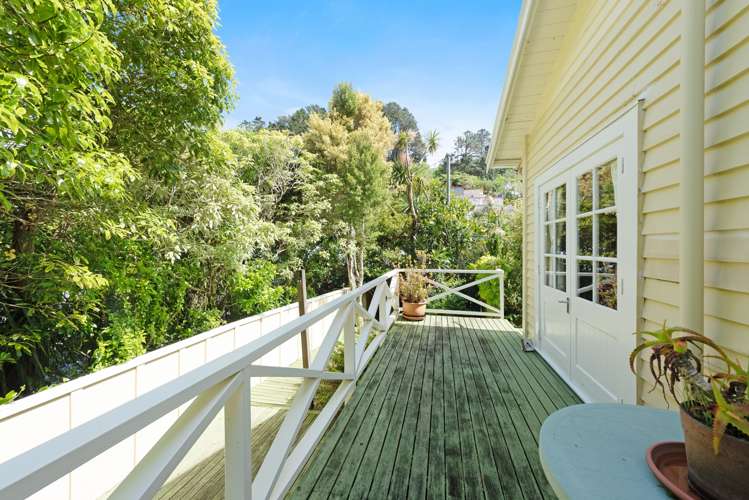 1/21 Sunshine Avenue Karori_16