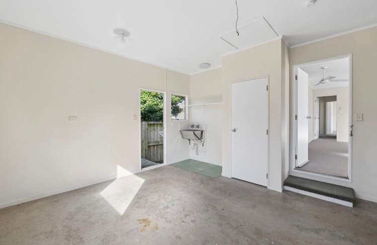58B Millers Road Brookfield_10