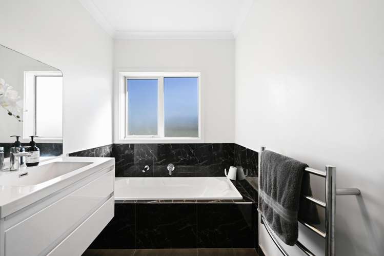 27 Teatree Close Huntington_20