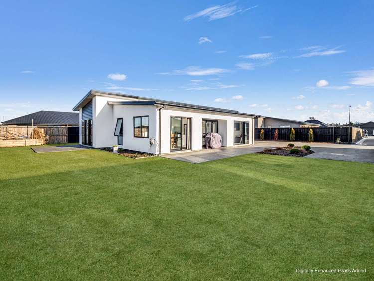 15b Strowan Avenue Elgin_23