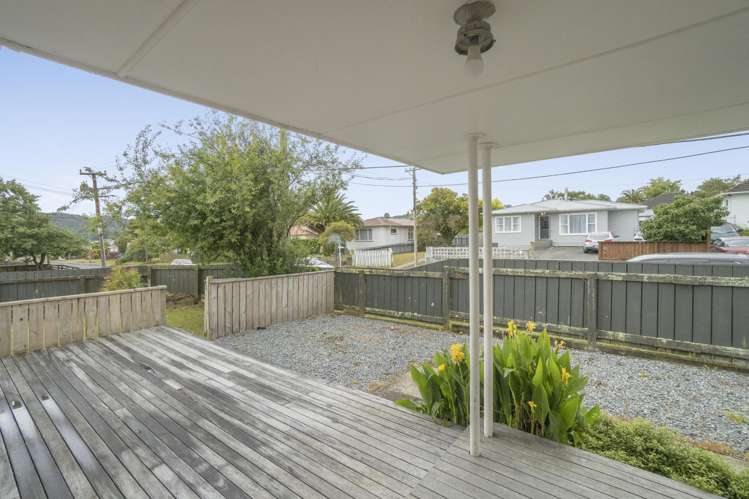 20 Petrie Street Wainuiomata_14