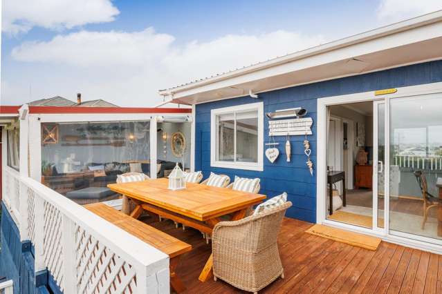 7 Chaffey Street Foxton Beach_2