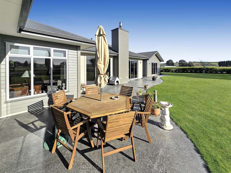 305 Parsons Road Weston_15