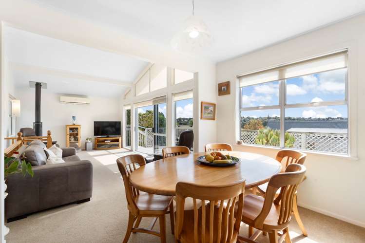 1/23 Holt Avenue Torbay_6