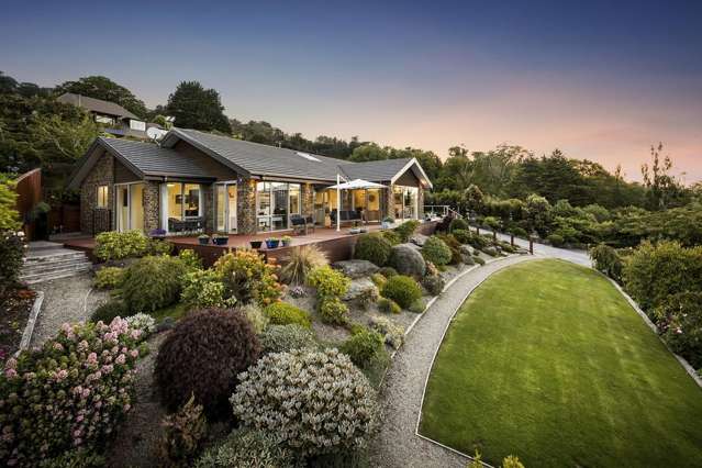 Architecture Shaping Peninsula Living