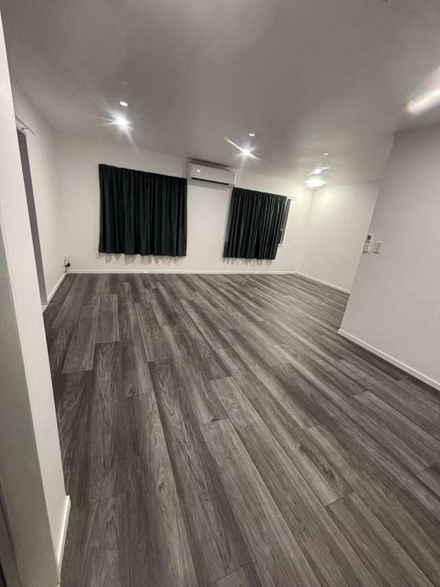 2/28 Lilburn Crescent Massey_2