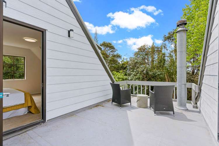 28 Longfellow Parade Glen Eden_16