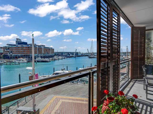 Viaduct living with Views!