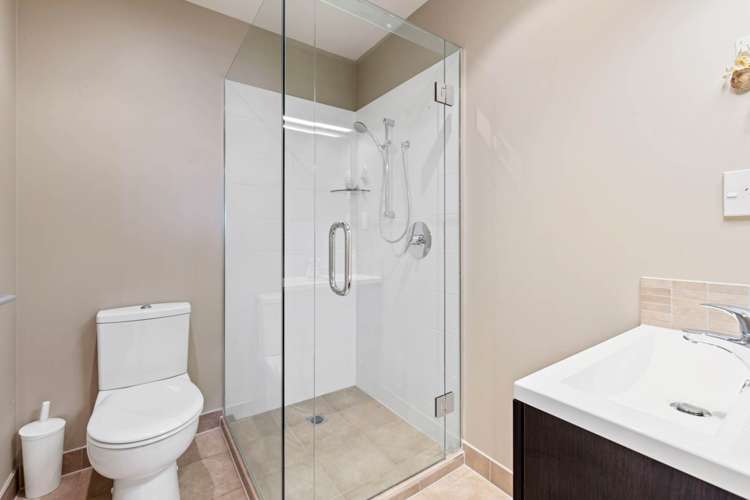 44 Royalle Mews Botany Downs_10