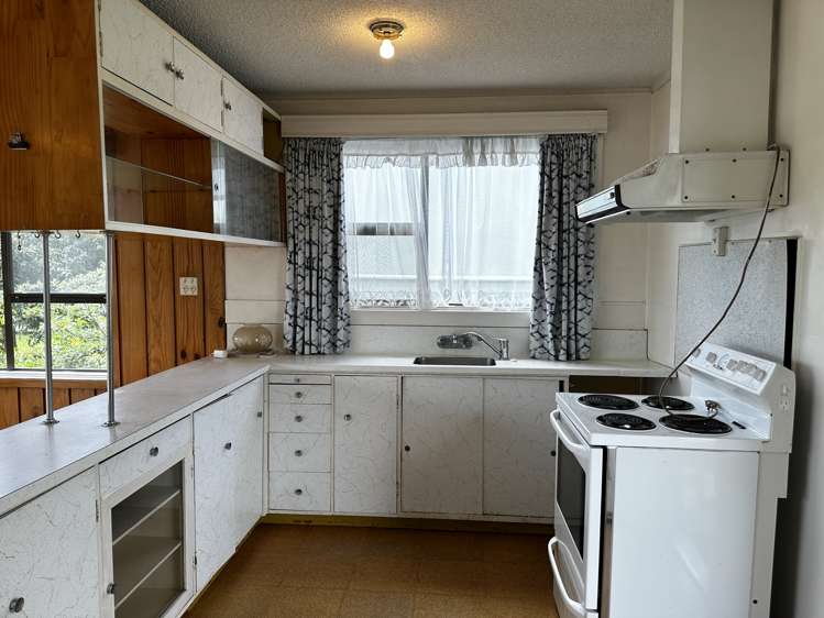 1292 Whangaparaoa Road Army Bay_12