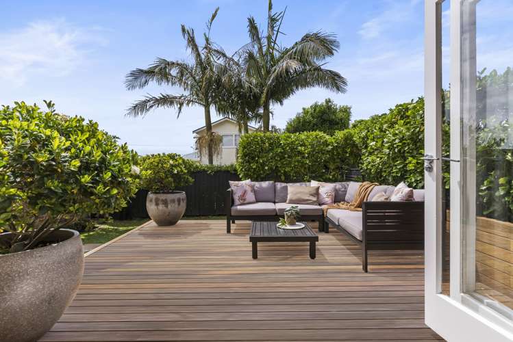 2/75 Queen Street Northcote Point_12