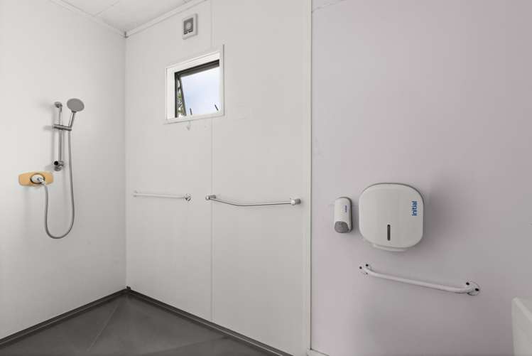 1117 Karamu Road Mayfair_10