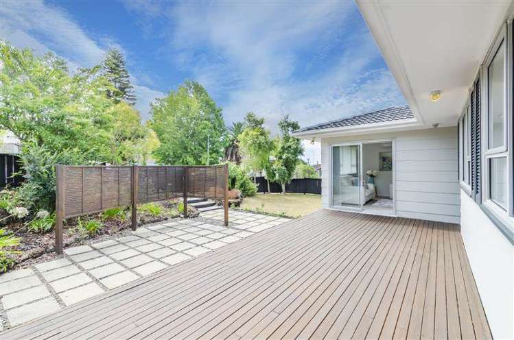 83 Advene Road_1