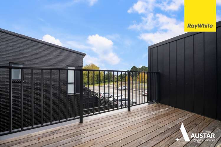  9 Meg Lane Glen Eden_9