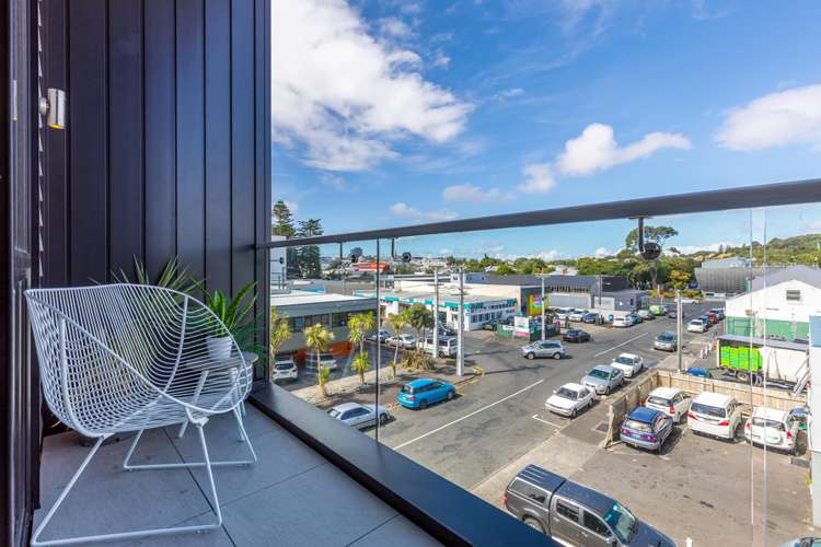 1a/12 Charles Street Mount Eden_4